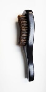 Annie Curved Medium Club Brush #2351