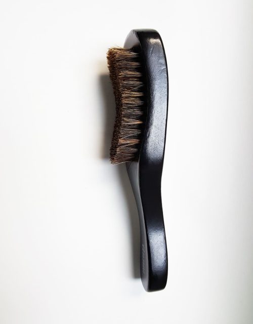 Annie Curved Medium Club Brush #2351