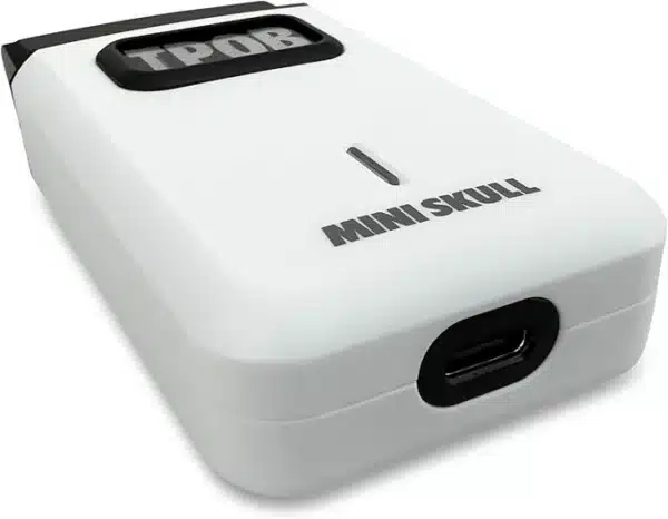 TPOB Mini Skull Shaver White - Charge View